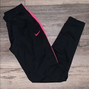 Athletic pants